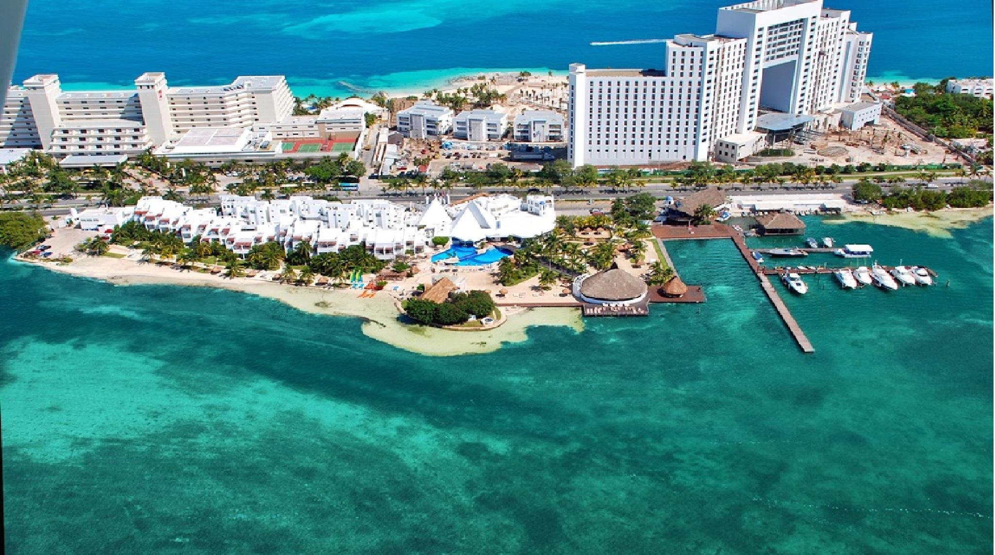 Sunset Marina & Yacht Club Hotel Cancun Exterior photo