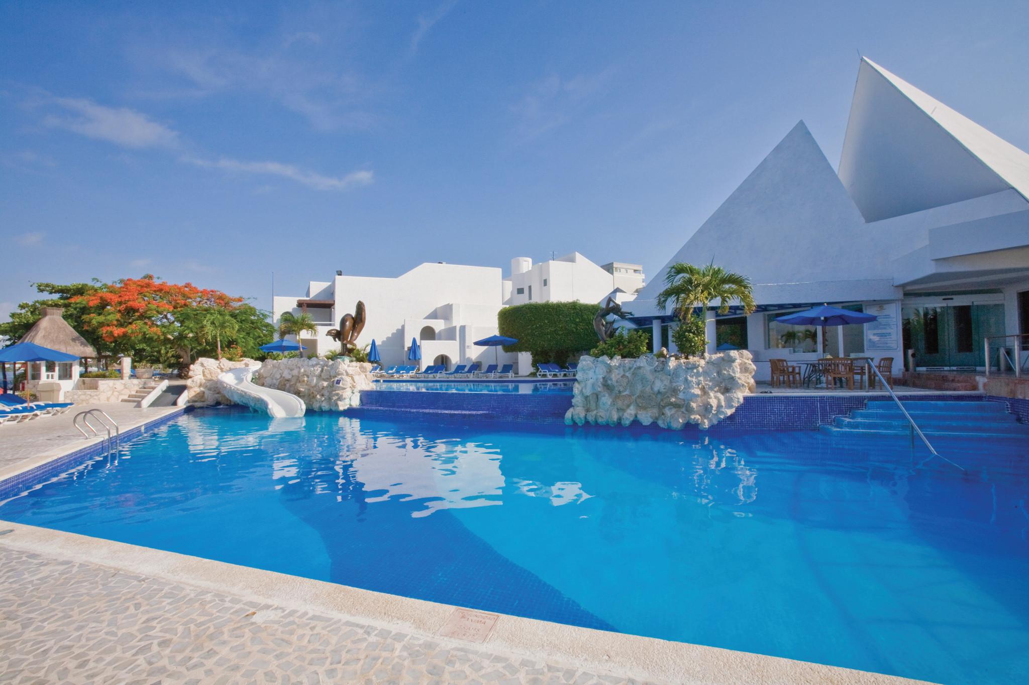 Sunset Marina & Yacht Club Hotel Cancun Exterior photo
