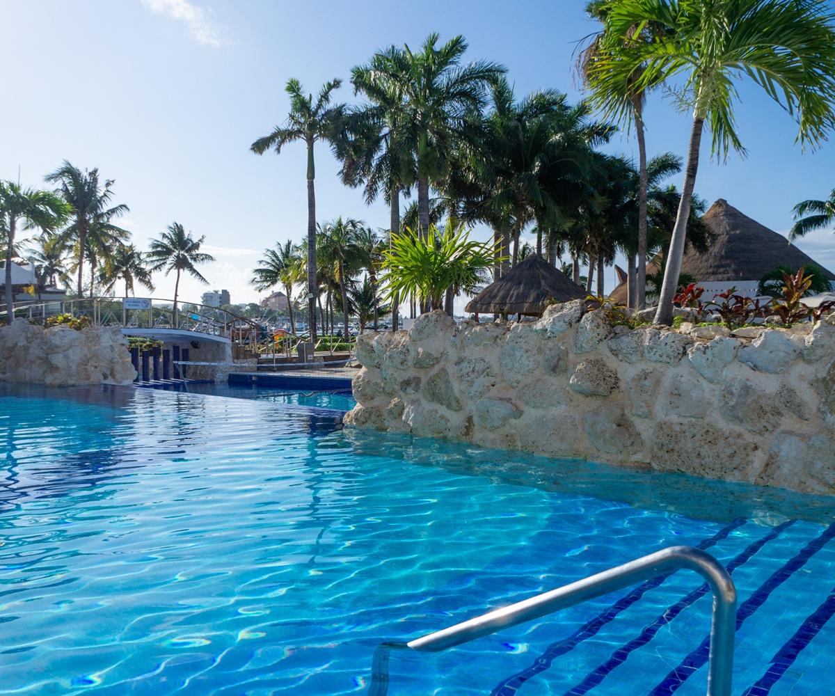 Sunset Marina & Yacht Club Hotel Cancun Exterior photo